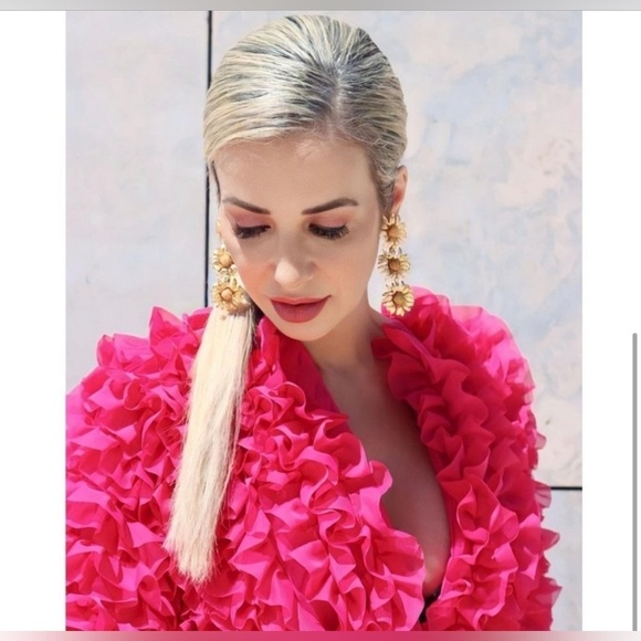 ZARA LIMITED EDITION TRIPLE DAISY FLOWER DROP EARRINGS GOLD NWT - Picture 2 of 8